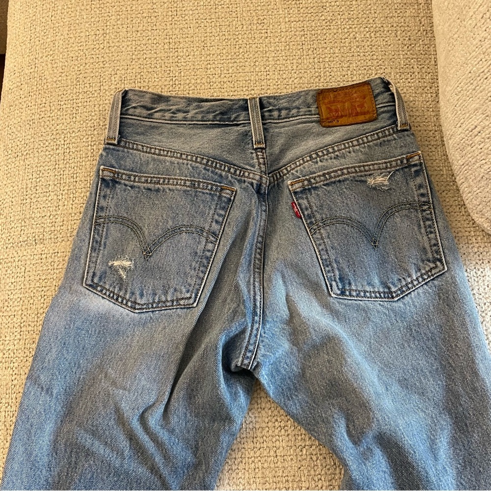 Distressed Levi’s - Picture 5 of 5
